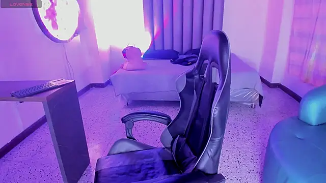 juliana-97's cam snapshot