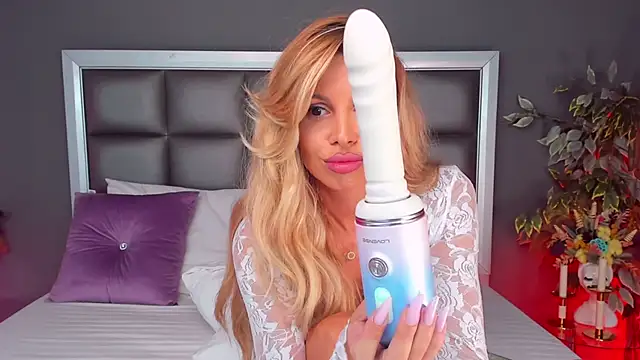 Rachel_Quinn_'s cam snapshot