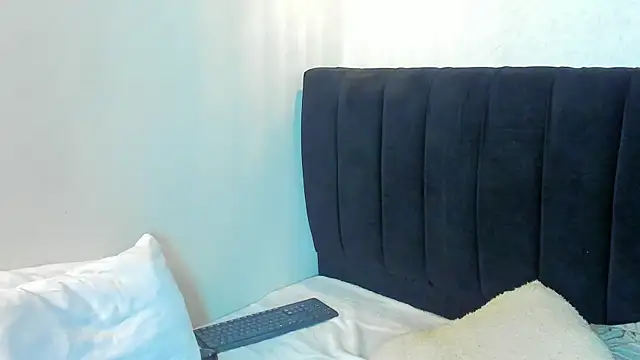 hottie__couple's cam snapshot