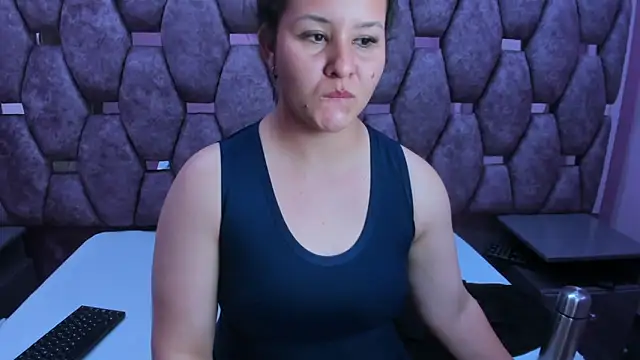 AlaSmith's cam snapshot