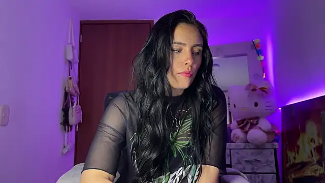 salome_polaniiee's cam snapshot