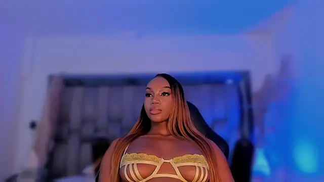 ChaynnaCooper's cam snapshot