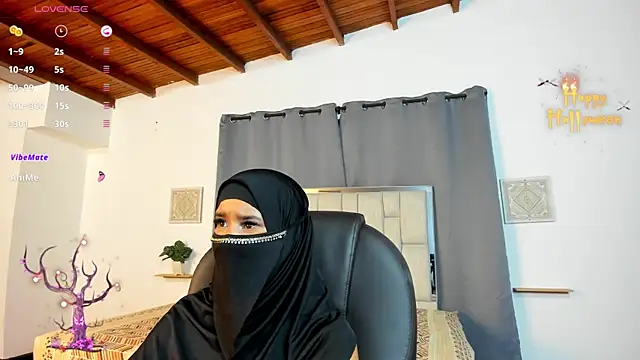 kalila_latif's cam snapshot