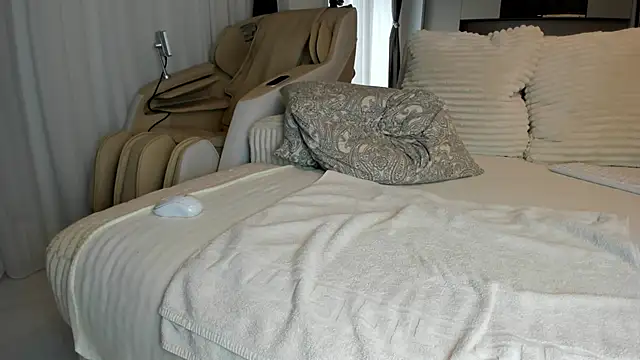 Saradiamond1's cam snapshot