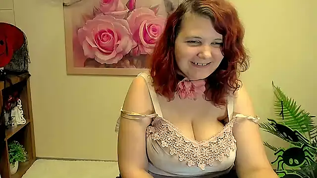 TwoBigSuns's cam snapshot