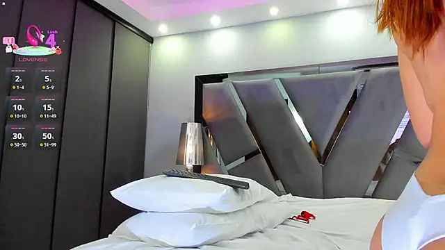 Abril_monroe_'s cam snapshot