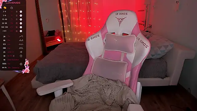 AnyaTaylor_'s cam snapshot