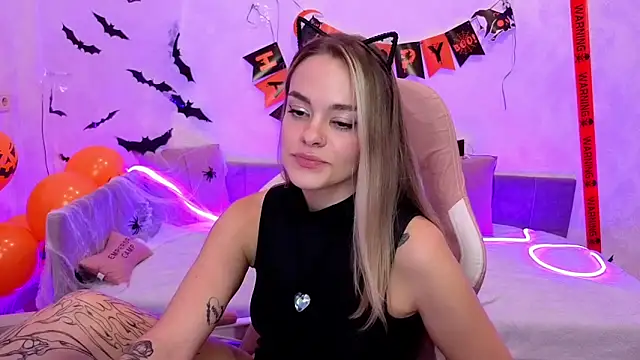 Isabella_Lure's cam snapshot