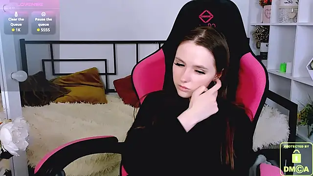 WildHoneyXO's cam snapshot