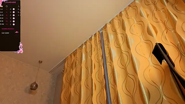 Candy_Mandyy's cam snapshot