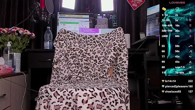 Raissa_sky26's cam snapshot