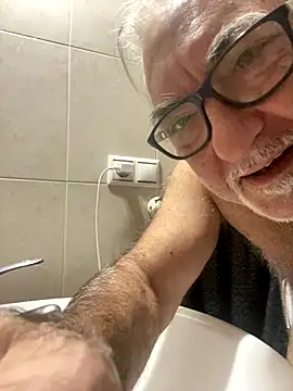 EroticVenetian live sex cam