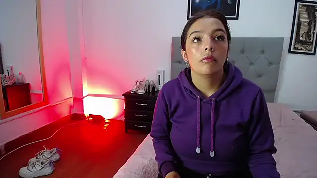 Esmeraldaa-'s cam snapshot