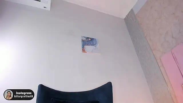 Hillary_Collins1's cam snapshot