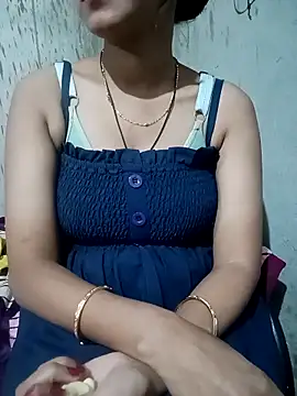 Lal_pari143's cam snapshot