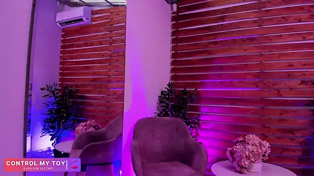 _MeganRain's cam snapshot