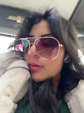 fiorella_paris's cam snapshot