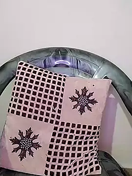 madmast_neha's cam snapshot