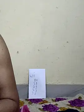 POOJALOVEHOT's cam snapshot