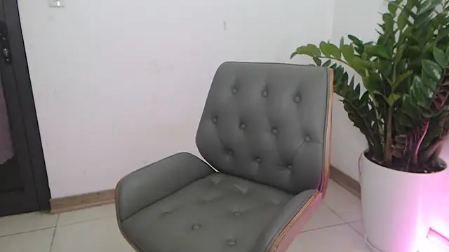 ALey-Bae's cam snapshot