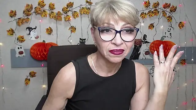 EllaBonito's cam snapshot