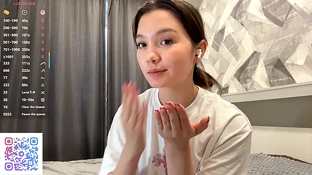 KiraVelvet's cam snapshot