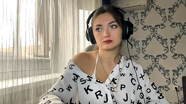 TwotyBright's cam snapshot