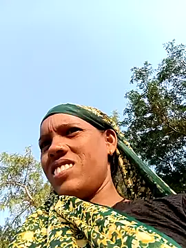 Cutsedi3's cam snapshot