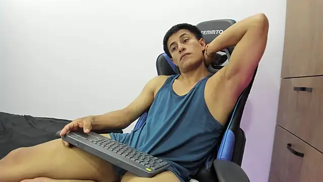 dorman_boy's cam snapshot