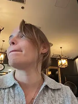 Wildmaca live sex cam