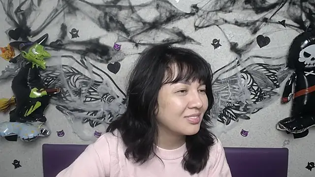 SelenaFly's cam snapshot