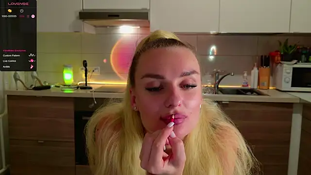 MissLovex's cam snapshot