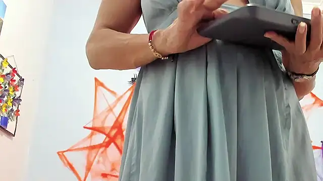 Latin_Mature975's cam snapshot