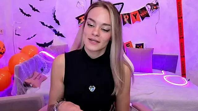 Isabella_Lure's cam snapshot