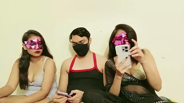 Indian_wife_mona_'s cam snapshot