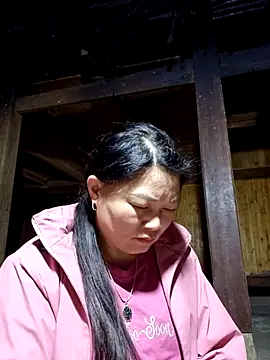 yoowwmr's cam snapshot