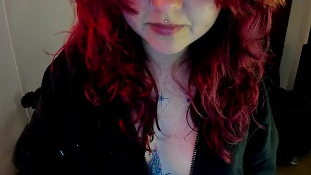 crimson_tati_'s cam snapshot