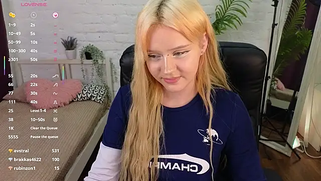 kitten_murray_'s cam snapshot