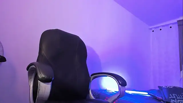 Angelicious_Boy's cam snapshot