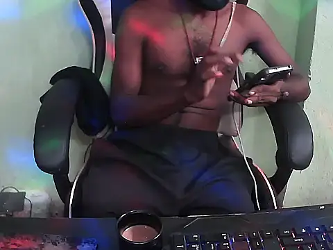 FriskyGender's cam snapshot