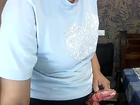 Dark_choclate99's cam snapshot