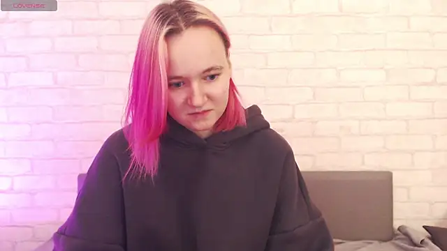 Ericha_Stone's cam snapshot