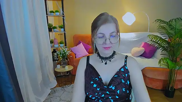 YourUniverser's cam snapshot