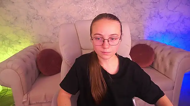 ArrinaWairr's cam snapshot