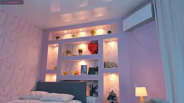 FloraDobb live sex cam