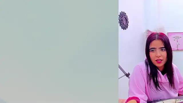 Athena_Jackson_'s cam snapshot