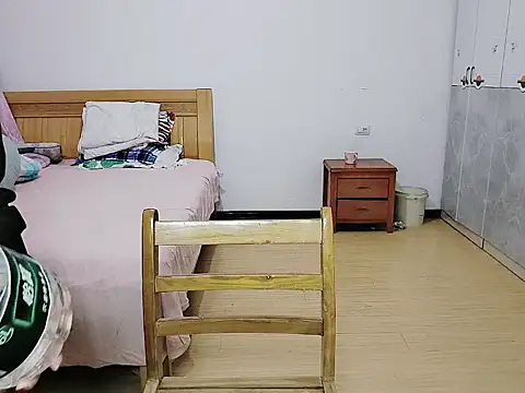 asderiy's cam snapshot