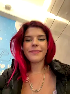 RiriRoseey live sex cam