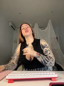 IvyHoney's cam snapshot