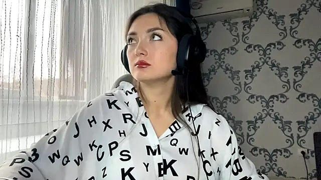 TwotyBright's cam snapshot